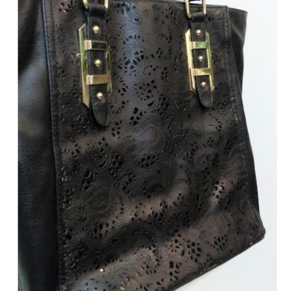 Apt. 9 Handbags - ⚜️ APT.9 Black Large faux Snakeskin Tote